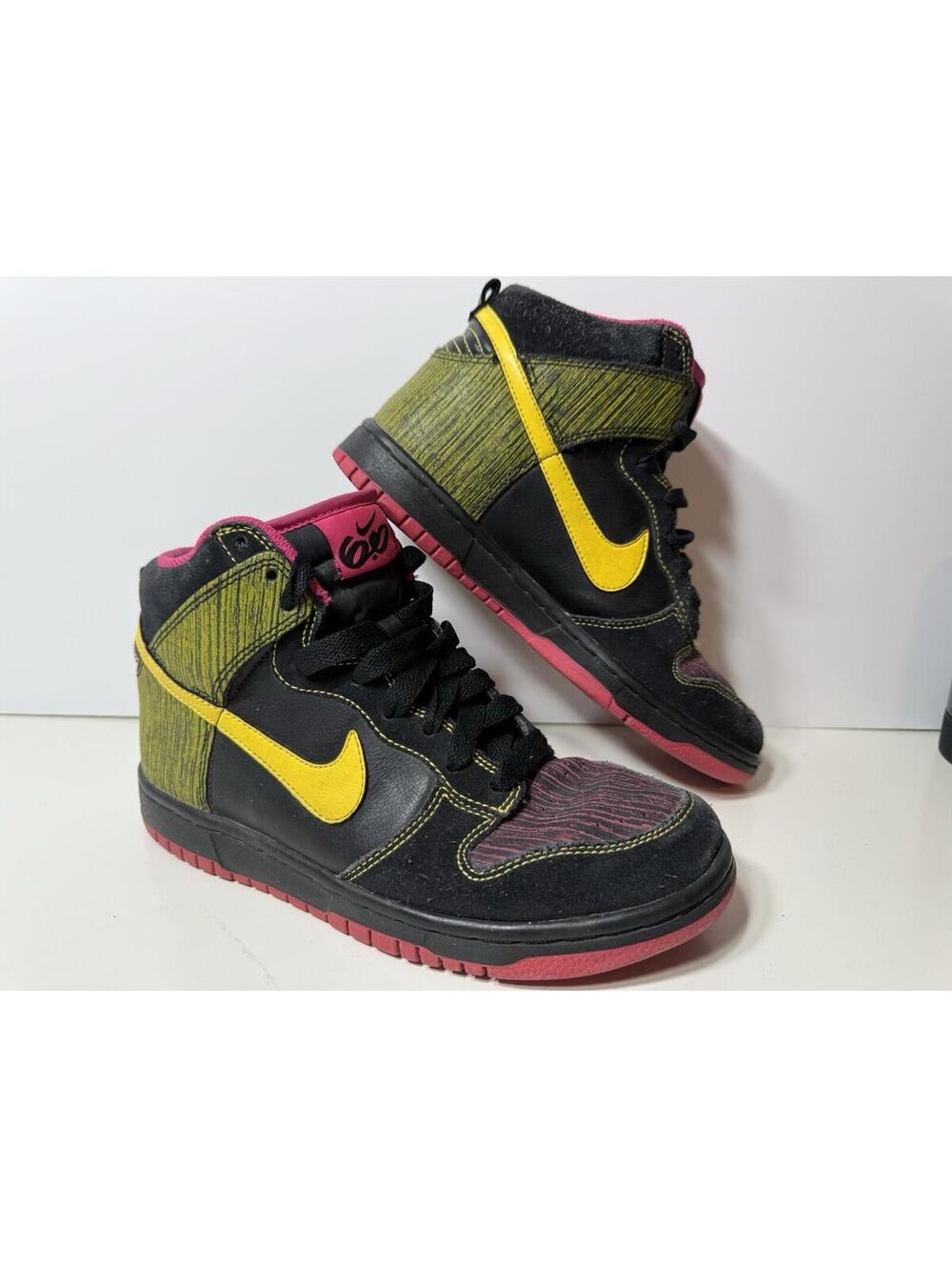 Nike-Dunk 6.0 High Retro-Sneaker-Dunks Black-Suede-Pink Size 7.5 -Women's Shoes